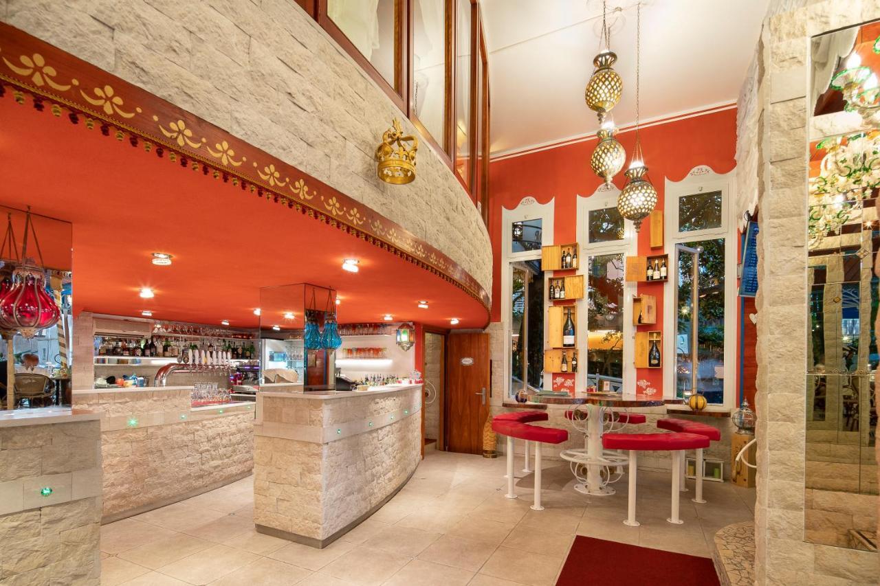 Milton Boutique Hotel - Adults Only ليدو دي يسولو المظهر الخارجي الصورة