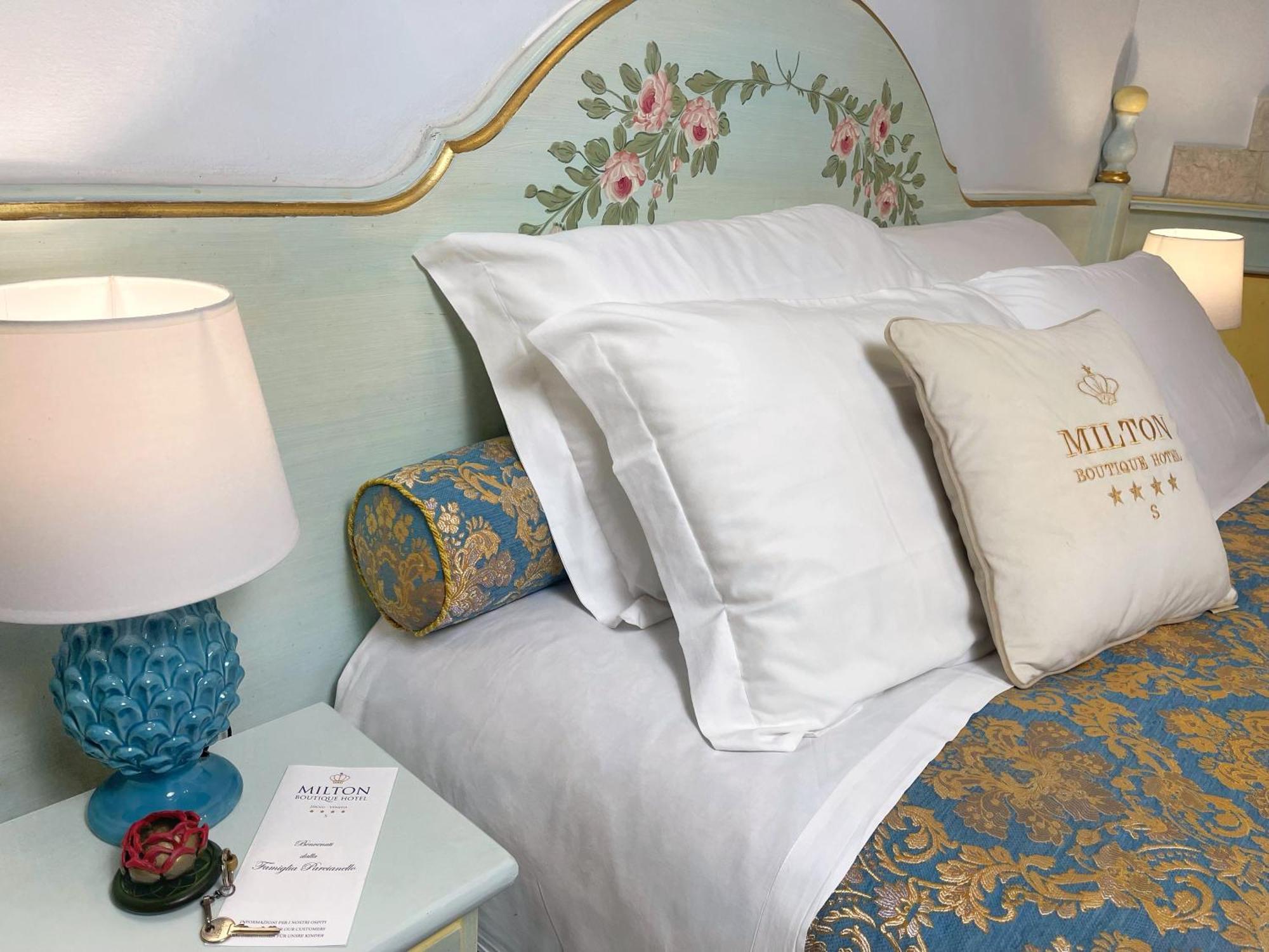Milton Boutique Hotel - Adults Only ليدو دي يسولو المظهر الخارجي الصورة