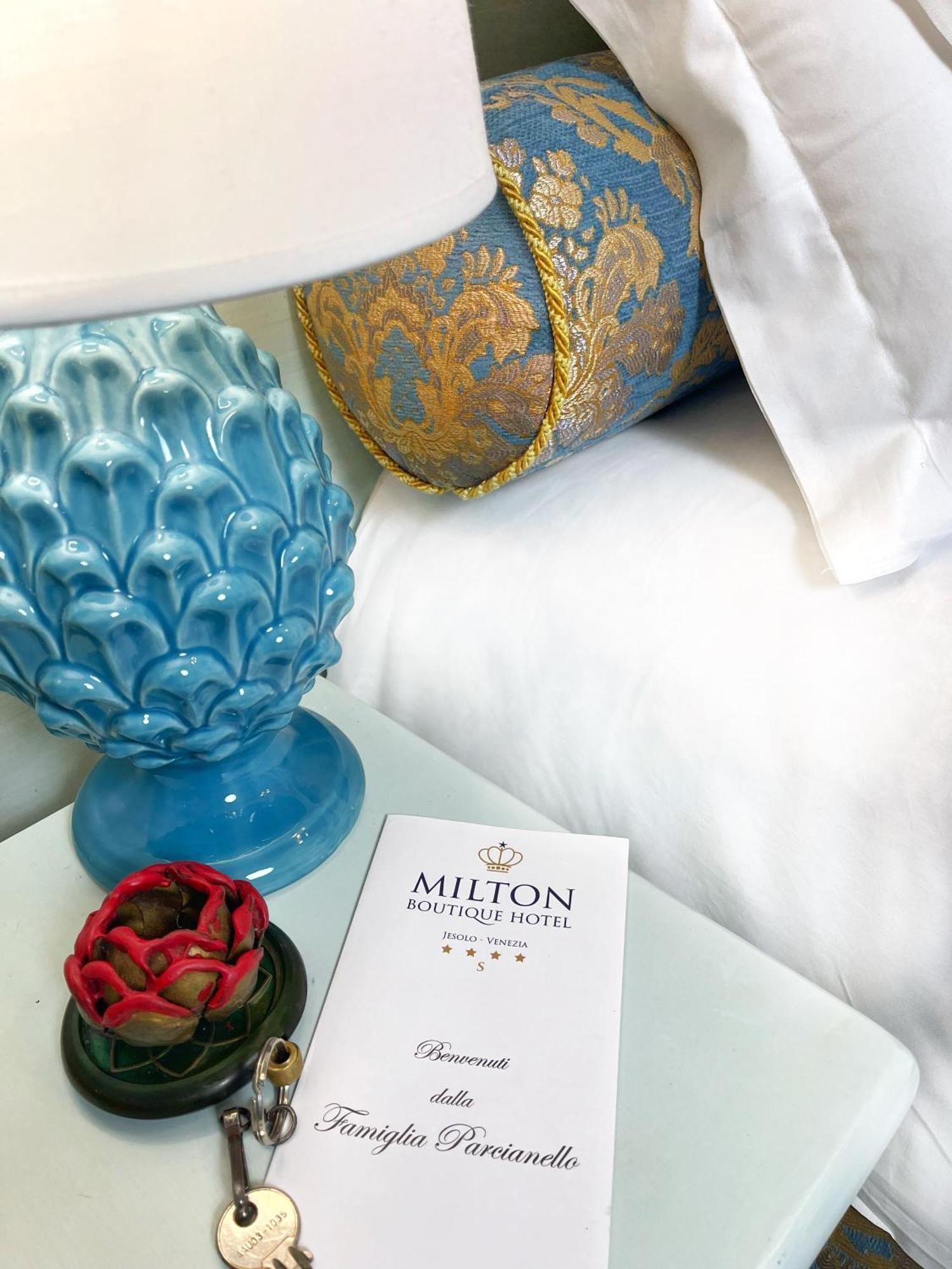Milton Boutique Hotel - Adults Only ليدو دي يسولو المظهر الخارجي الصورة