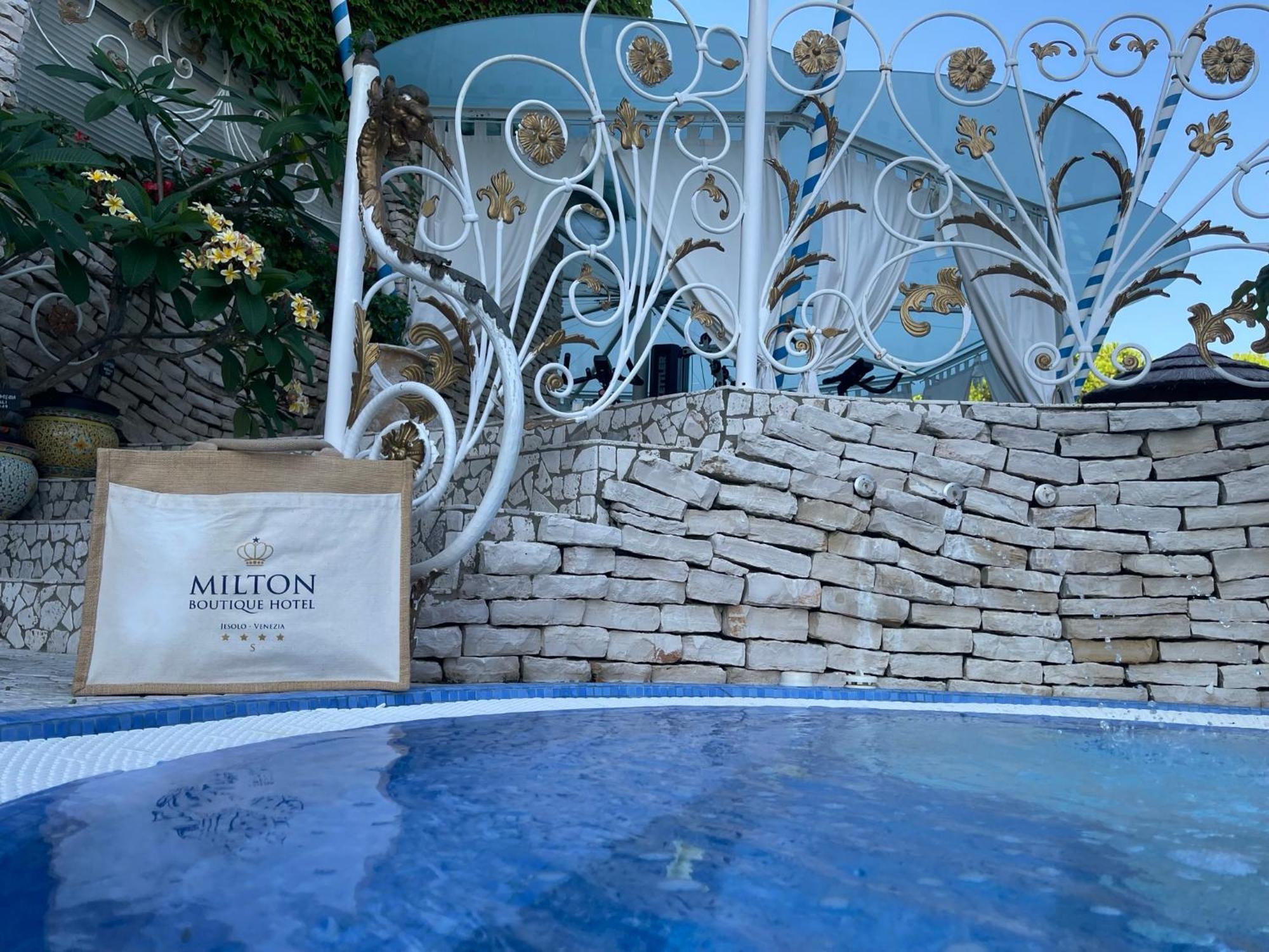 Milton Boutique Hotel - Adults Only ليدو دي يسولو المظهر الخارجي الصورة